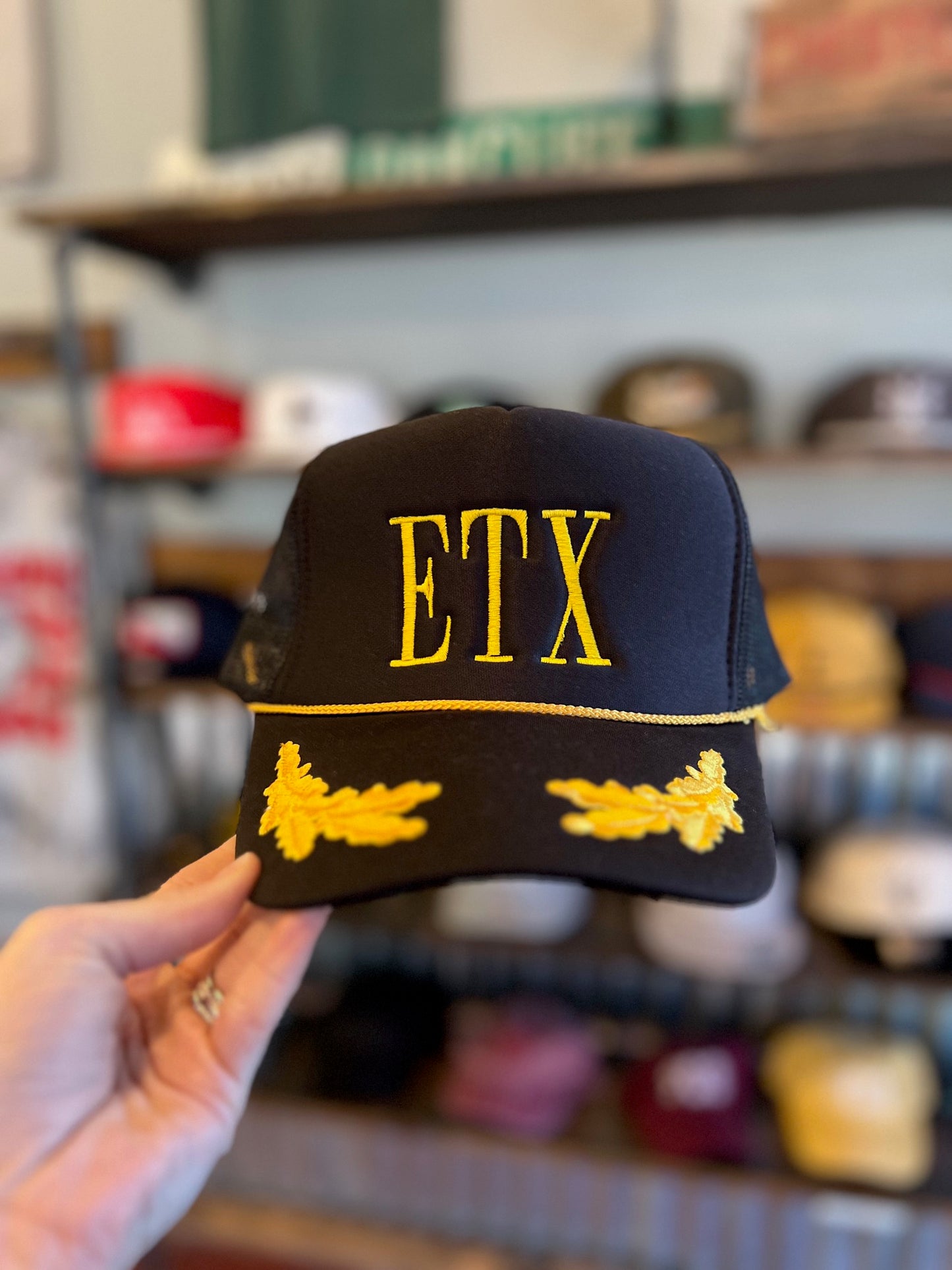 ETX Black/Gold Oak Leaves